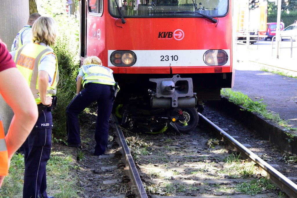 VU Roller KVB Bahn Koeln Luxemburgerstr Neuenhoefer Allee P018.JPG - Miklos Laubert